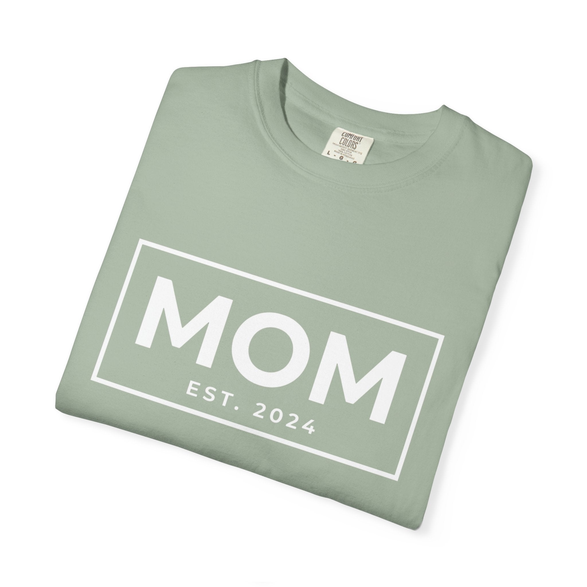 Mom EST. 2026 T-Shirt — Personalized Year